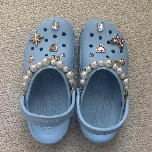 CROCS Sky Blue with Charms - Picture 1 of 5